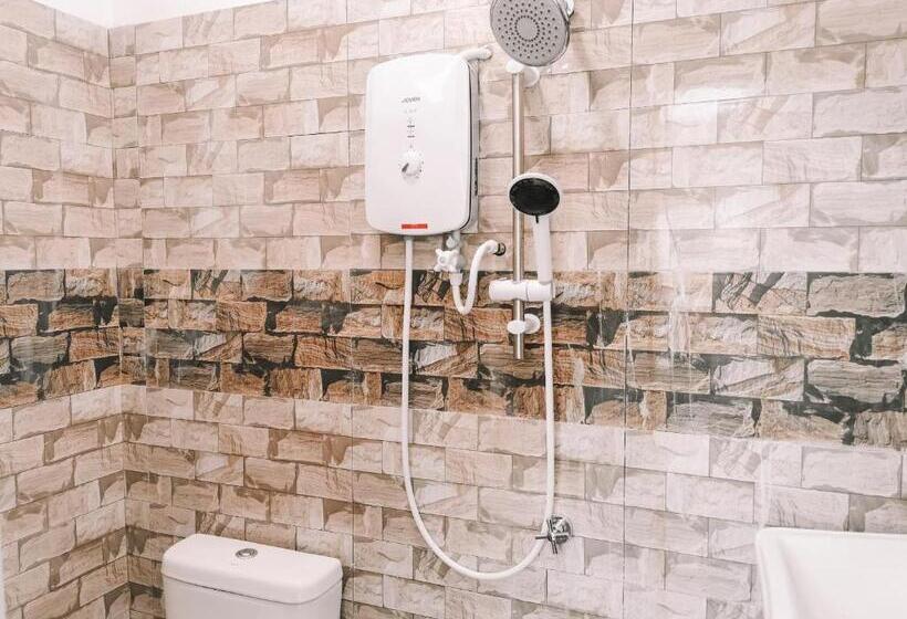 펜션 Inap Idaman 5 With 2 Queen Bed In Kubang Kerian