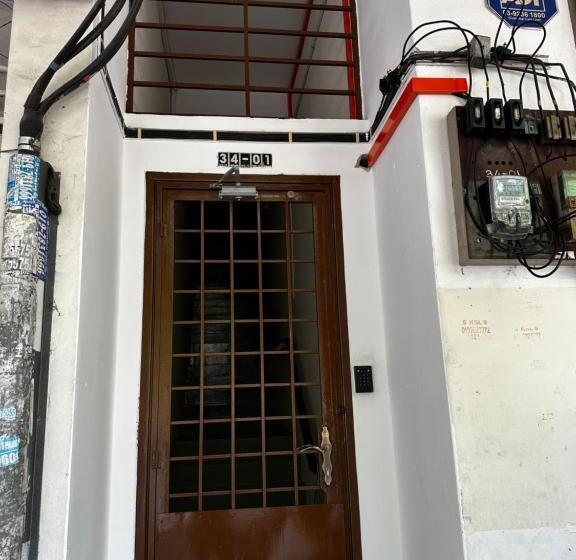 Pension Jiaxin Dormitory Setia Indah 家馨青年旅宿