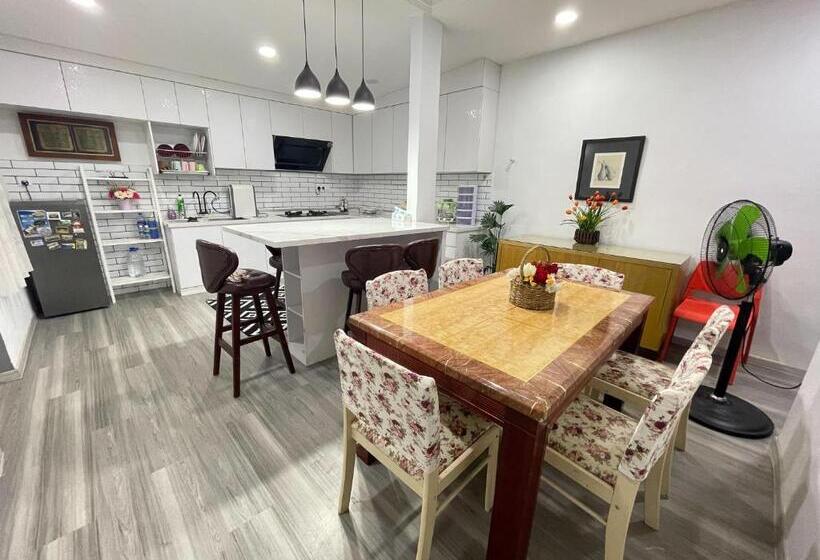 پانسیون Venice Raudhah Guest House