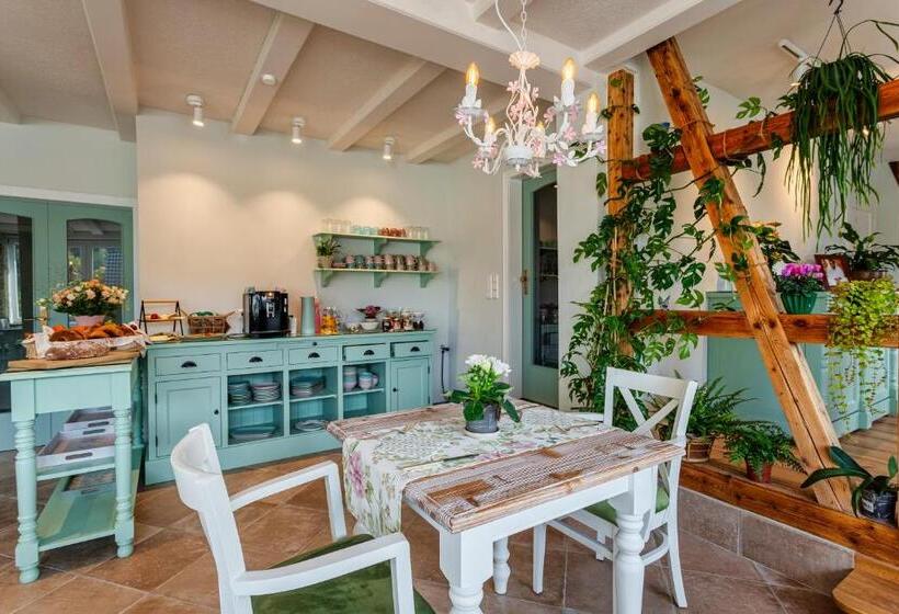 Pension Im Landhausstil Im Brombachtal, Odenwald