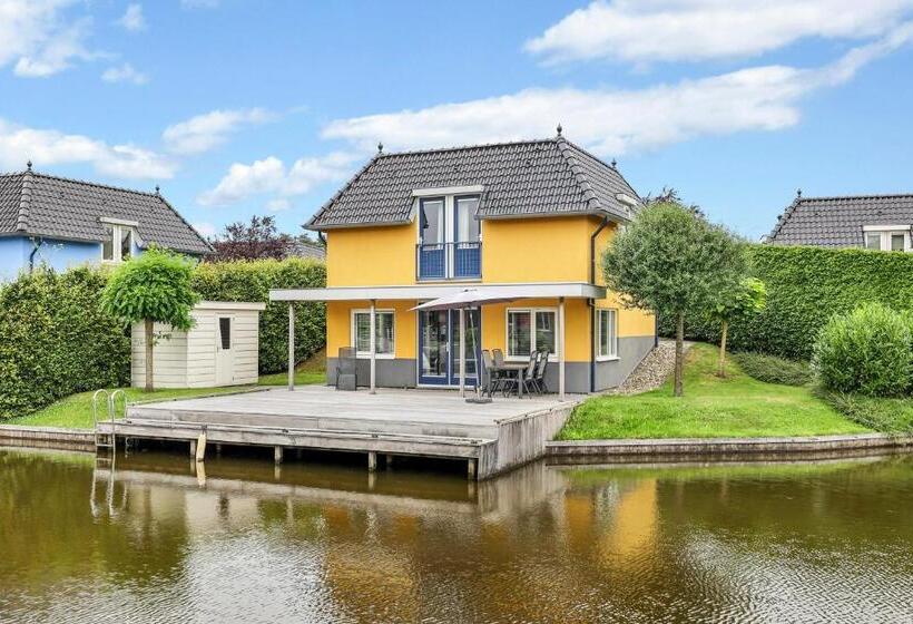 リゾートホテル Summio Waterpark De Bloemert