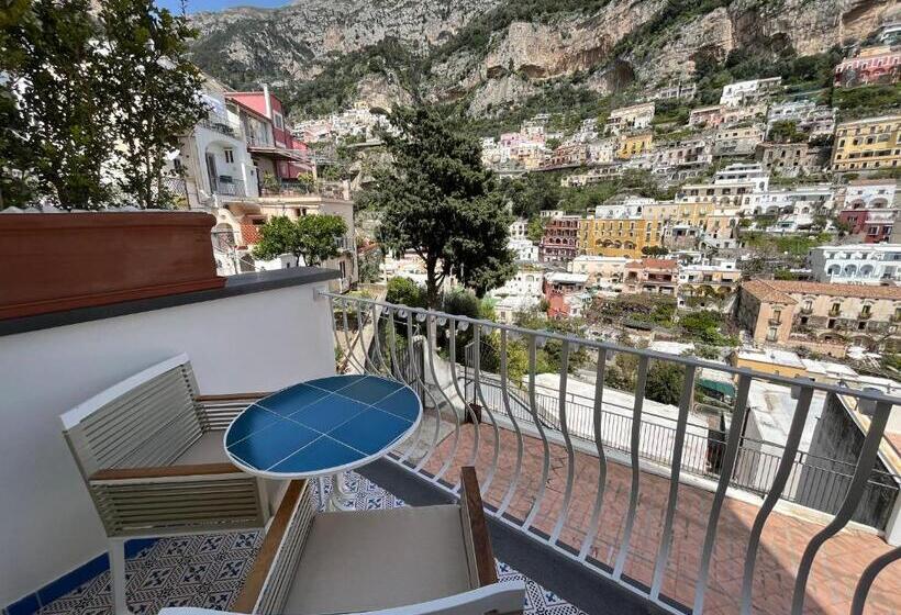 تختخواب و صبحانه Milky Suites Positano