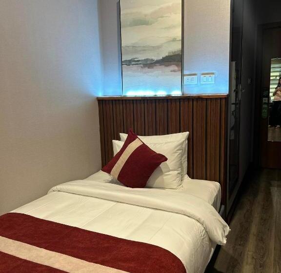 ホテル Kekehyu Business