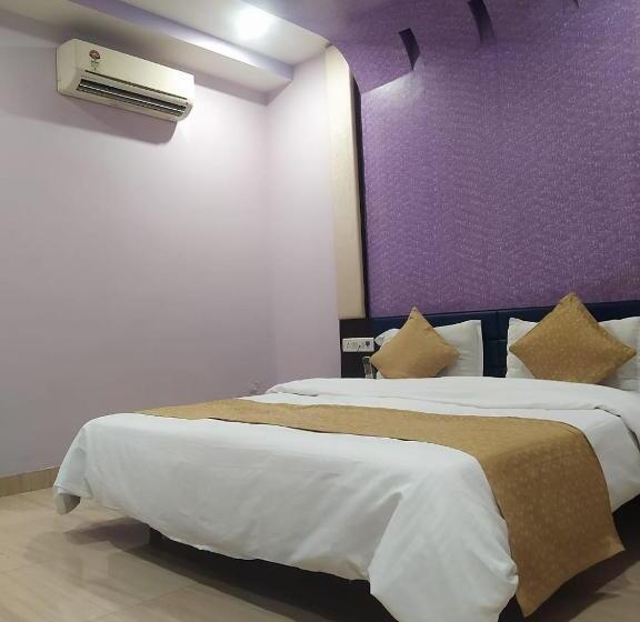 호텔 Repose Chhatral