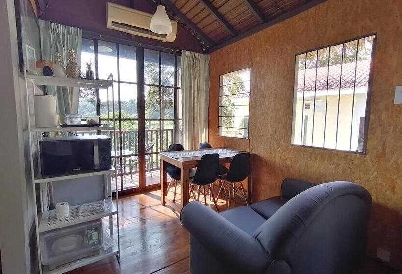 هتل Resort D Rumah Bonda River View Kuala Kangsar