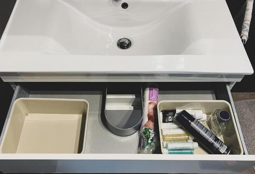 پانسیون Kauri Nomad Surf & Kite House