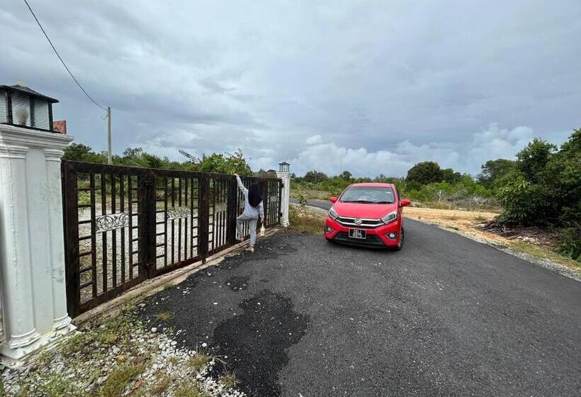 ペンション Mahasa Penarik Homestay