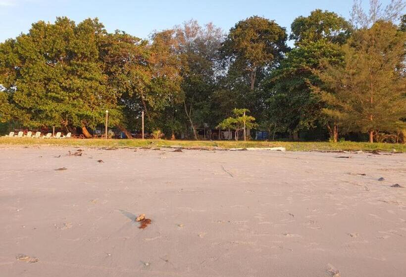 膳宿费 Private Beach House With Sunset View @ Kuala Penyu Sabah