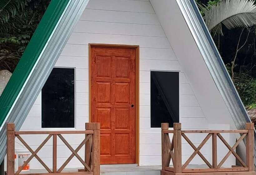 استراحتگاه Dumba Bay Tioman