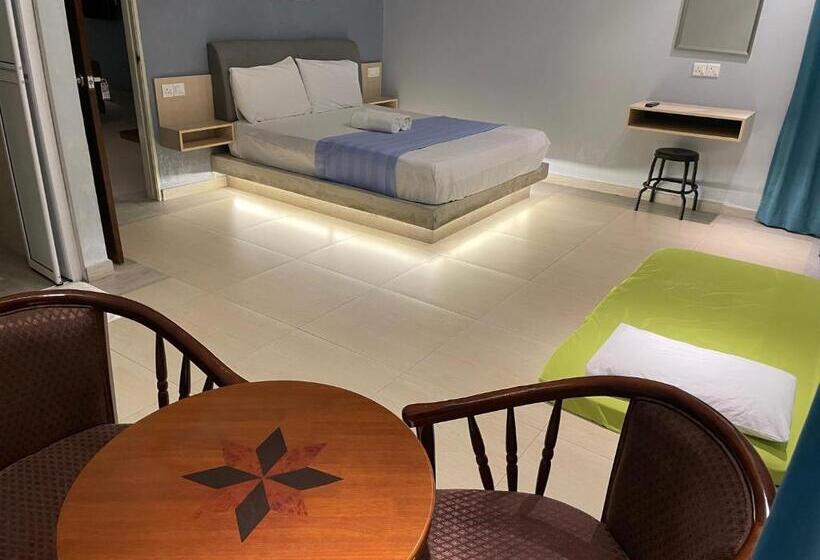 Villa Motel Mas Guesthouse