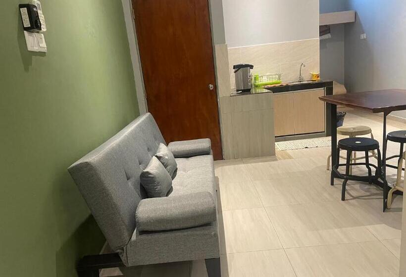 Villa Motel Mas Guesthouse