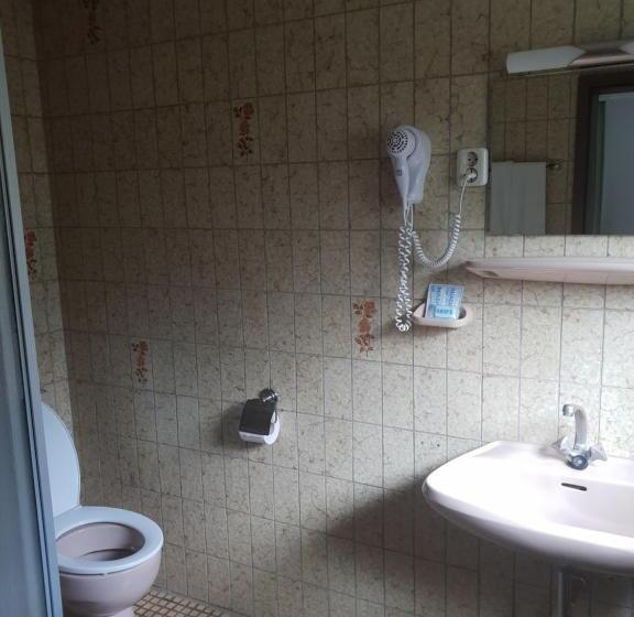 ユースホステル Ganerb