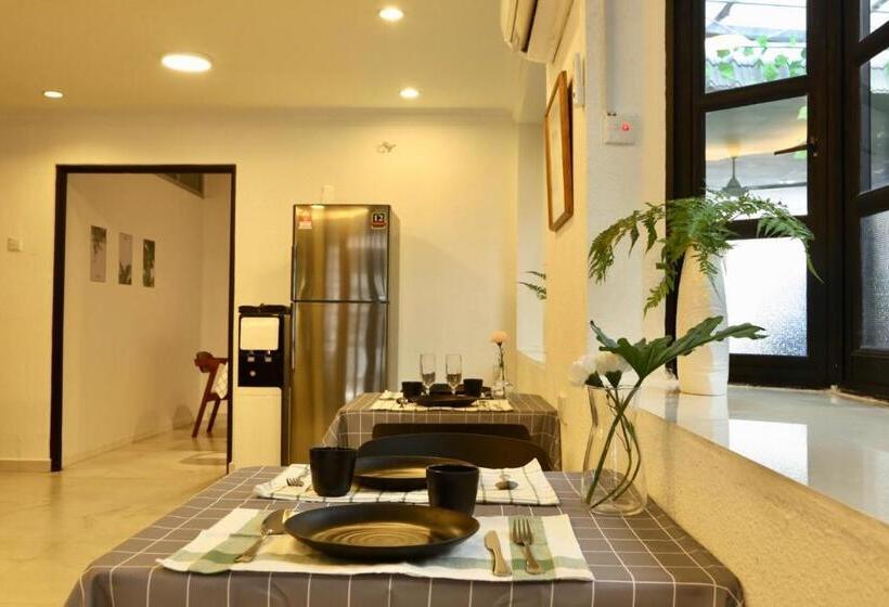 住宿加早餐  G Beach Front Villa