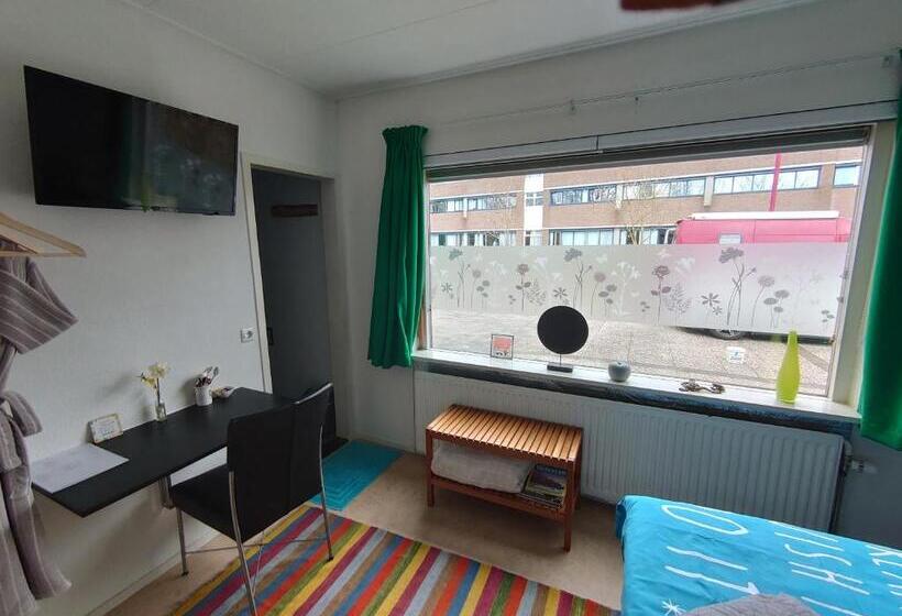 تختخواب و صبحانه Het Koekoeksnest Nieuwegein