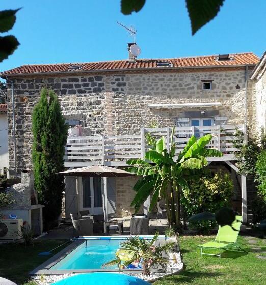 Bed and Breakfast Pause Romantique En Pays Brayaud