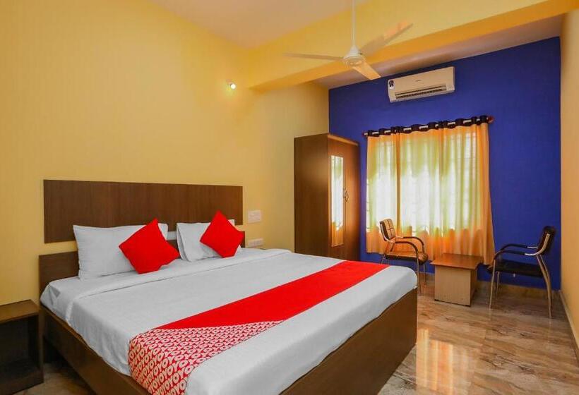 فندق Collection O 19289 The Olive Grand