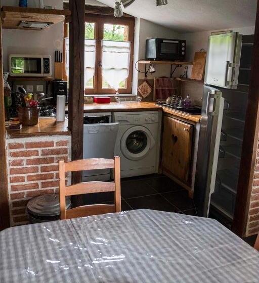 Отель Gîtes Des Ecuries De Saint Maurice