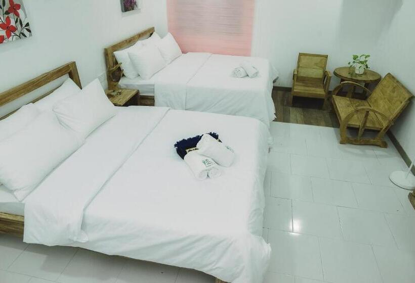 ホテル The Serai Cottage Downtown