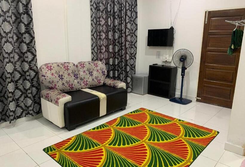 酒店 Wan Danisha Villa Inn