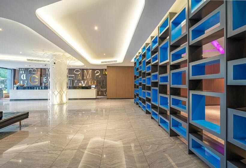 Orange Hotel Shanghai Hongqiao Airport Caoan Road Branch Free Hongqiao Airport & Hongqiao Train St