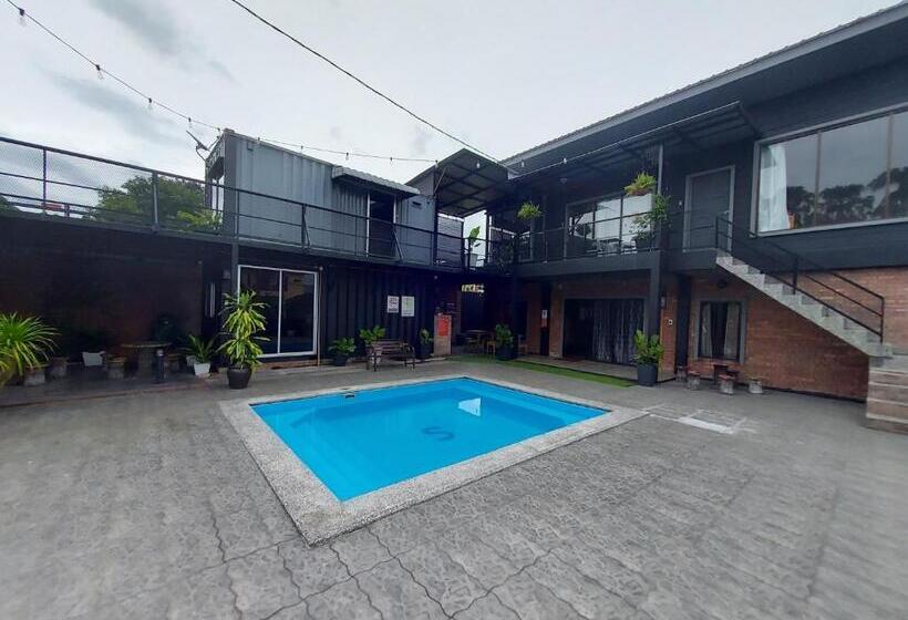 پانسیون Safar House & Cabin