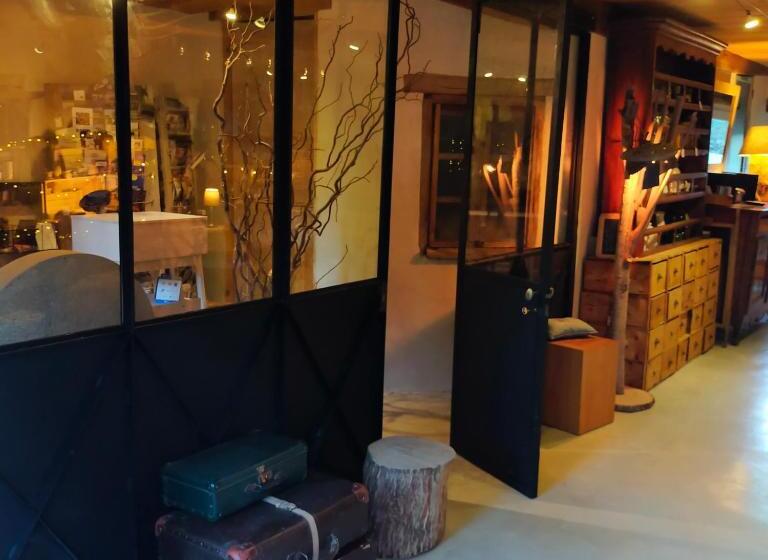 ペンション Suites De Campagne Les Eydieux, Petits Déjeuners Inclus