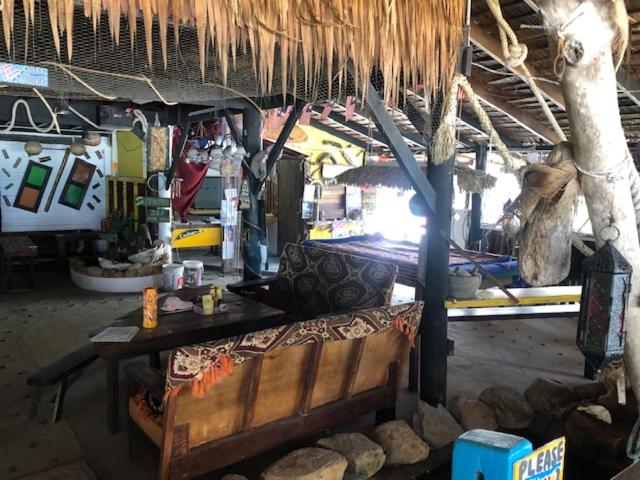 استراحتگاه Beach Shack Chalet   Garden View Aframe Big Unit