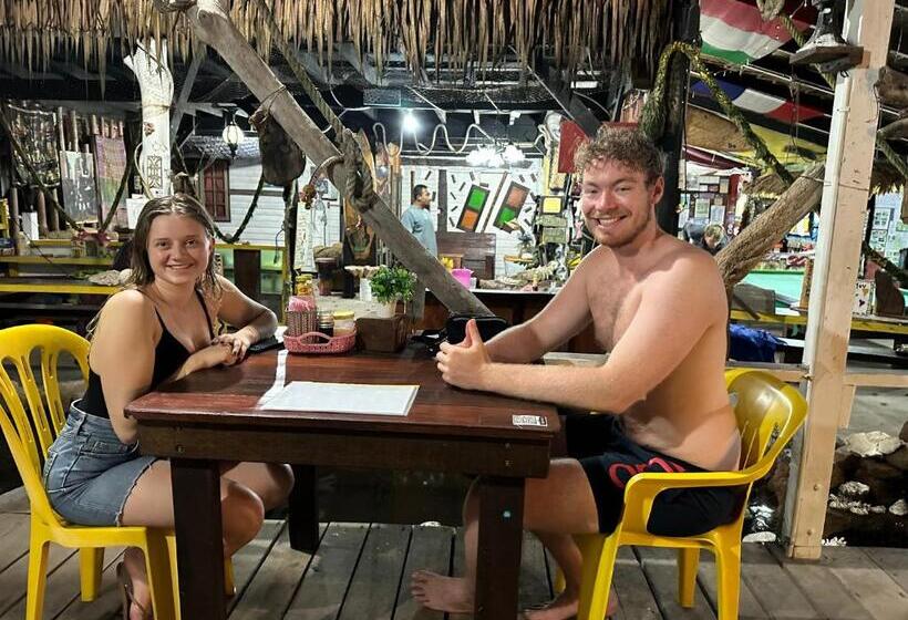 استراحتگاه Beach Shack Chalet Garden View Aframe Small Unit