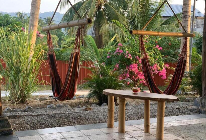Sabandy House B&b