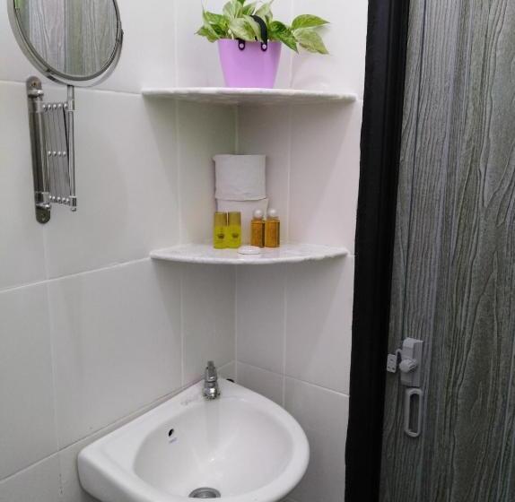 هاستل D  Surya Lavender Inn