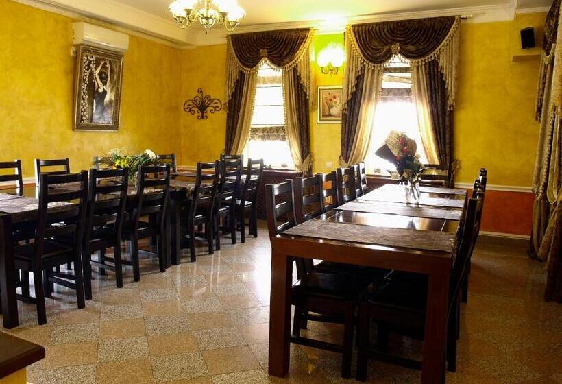 فندق صغير Pensiunea Byblos