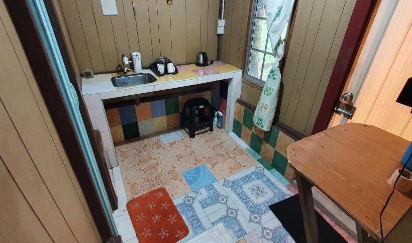 هتل Chalet Kampong Semawar