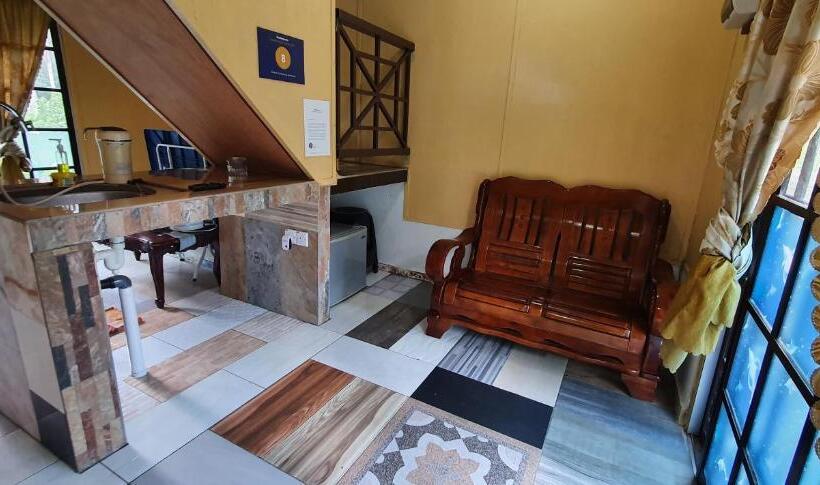 هتل Chalet Kampong Semawar