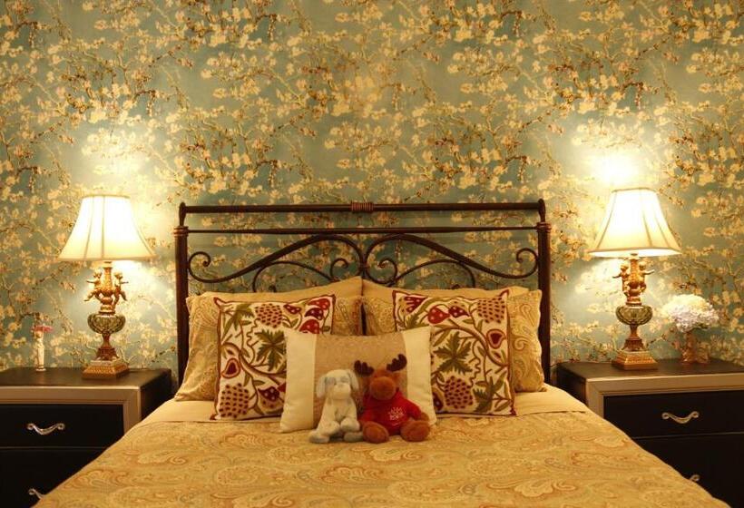 Lakeview Oasis Bed And Breakfast