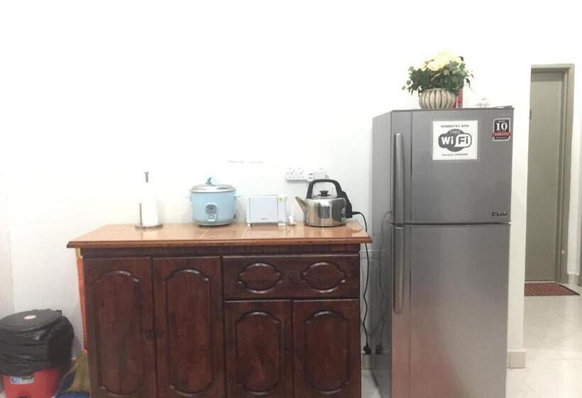 پانسیون Ana Guest House Jalan Airport Kuantan
