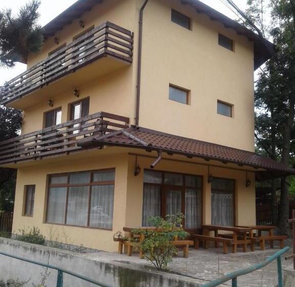 پانسیون Casa Teju