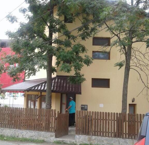 پانسیون Casa Teju