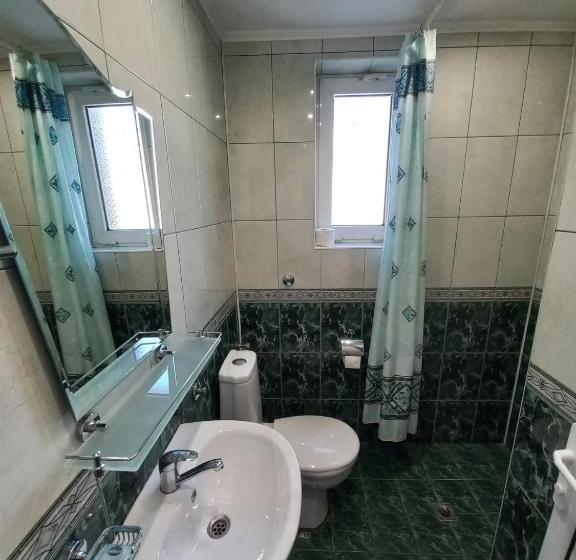 پانسیون Guest House Rona   Free Parking And Sea View