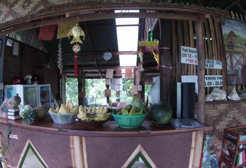 リゾートホテル Lake View Bungalows