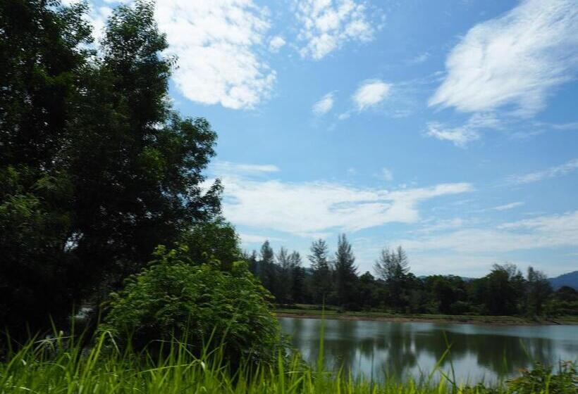 リゾートホテル Lake View Bungalows
