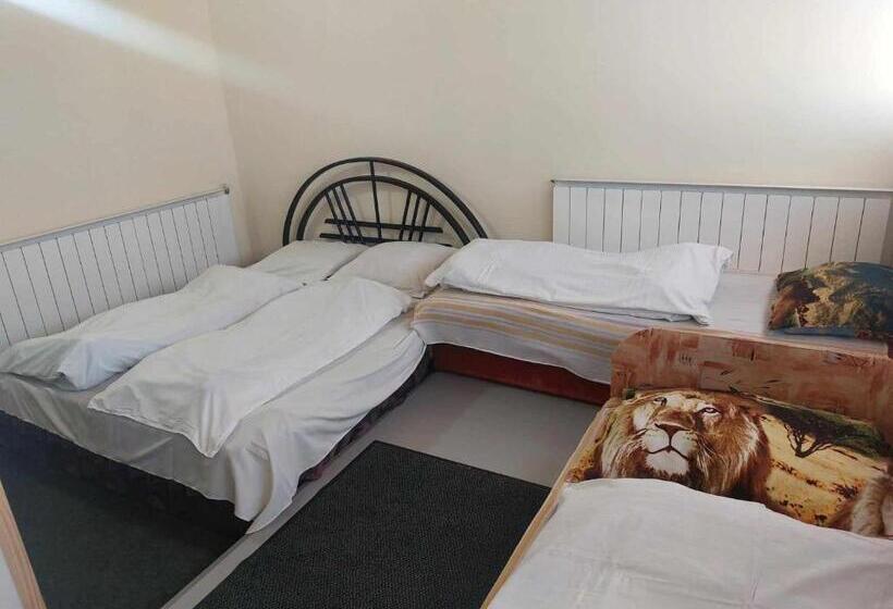 Rózsás Motel