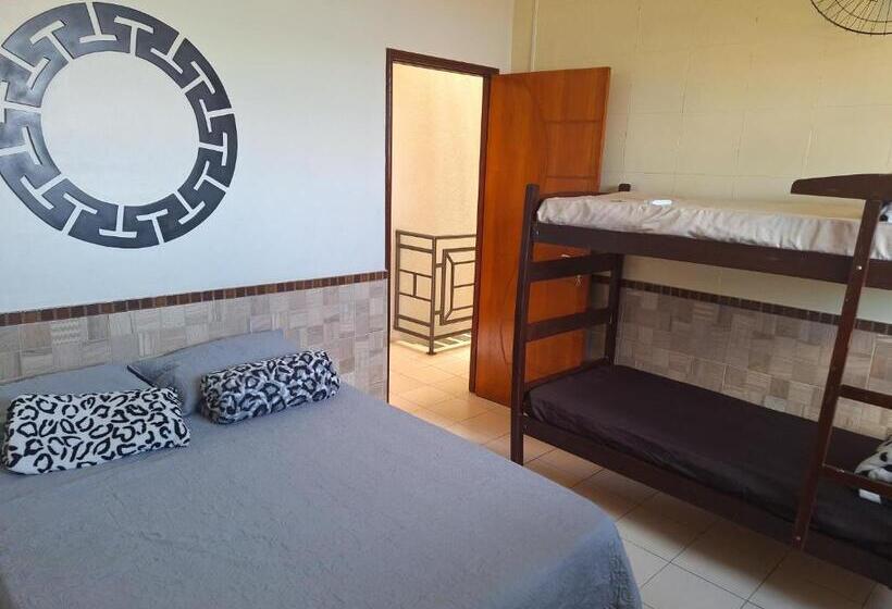 ユースホステル Pousada Hotel Santa Helena