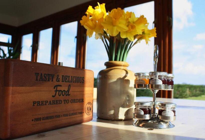 تختخواب و صبحانه Puttocks Farm