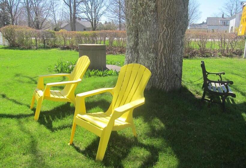 تختخواب و صبحانه Summers Country Inn