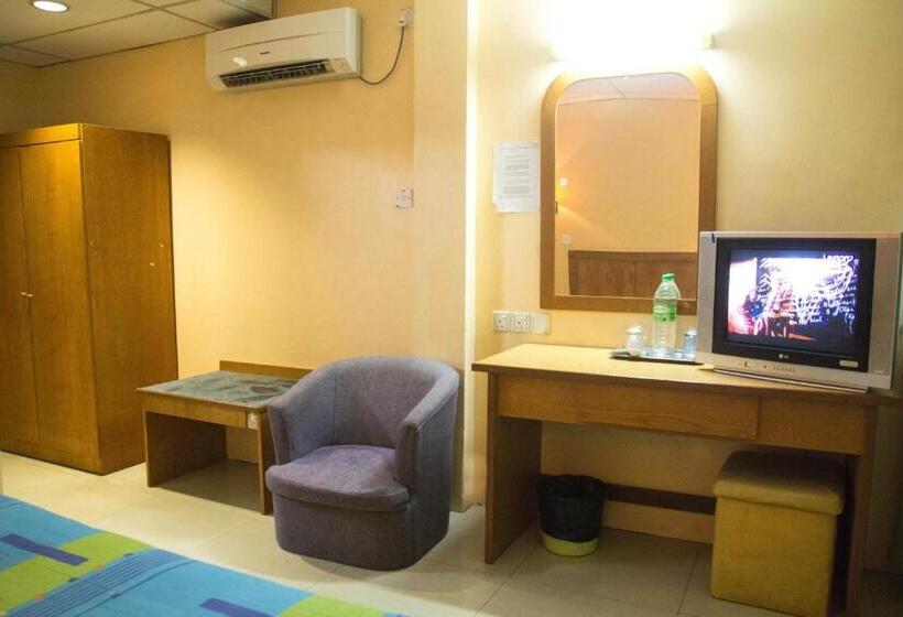 فندق Istana Monaco