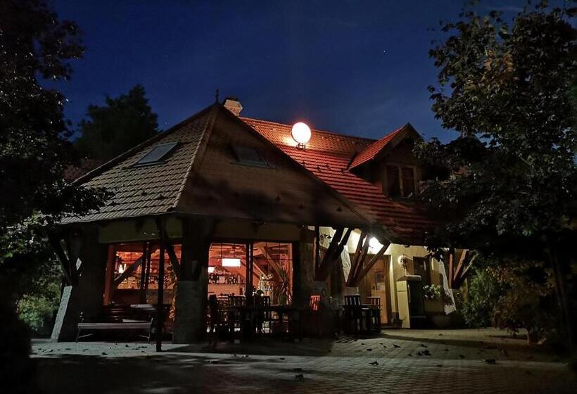 膳宿费 Napkorong Fogadó és Vendégház