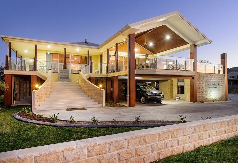 تختخواب و صبحانه Ana Mandara Luxury Retreat