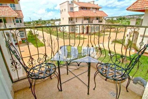 تختخواب و صبحانه Kenting Bonjour Resort