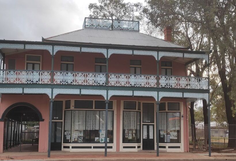 Bourke Apartments