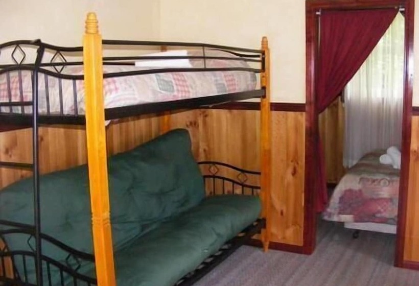 Cedar Lodge Cabins